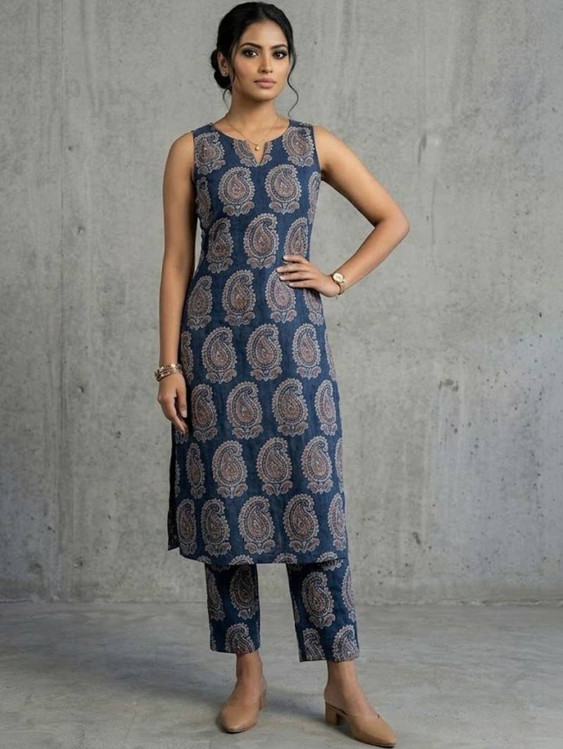 everyday women paisley printed regular kurta with trousers