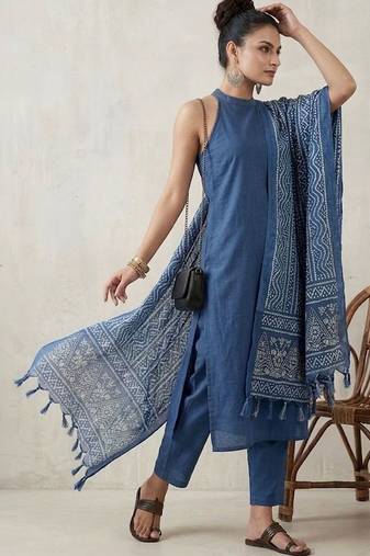 office women regular cotton kurta with trousers & with dupatta