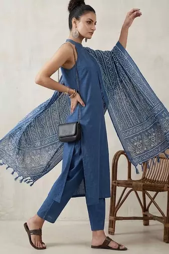 office women regular cotton kurta with trousers & with dupatta
