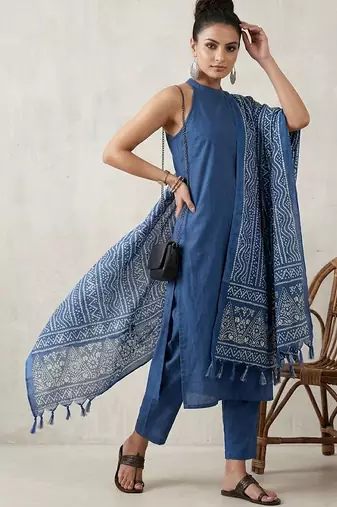 office women regular cotton kurta with trousers & with dupatta