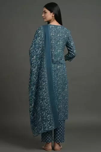 everyday women floral yoke design regular thread work cotton kurta with trousers & with dupatta