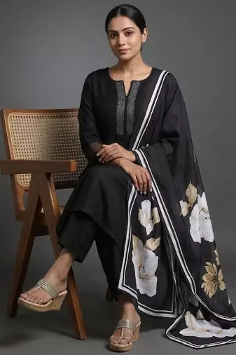workwear women notch neck regular thread work kurta with trousers & with dupatta