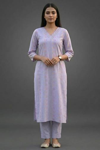 classic women printed regular kurta with trousers