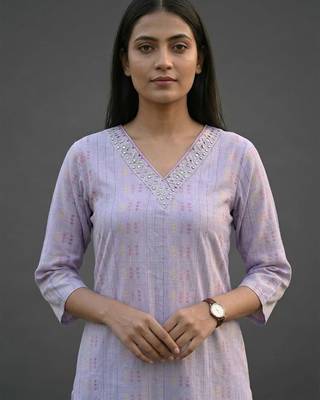classic women printed regular kurta with trousers 2
