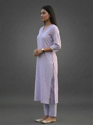 classic women printed regular kurta with trousers 3
