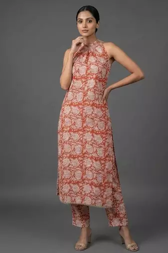 lightweight women floral printed regular kurta with trousers