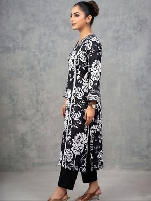 workwear women floral printed regular cotton kurta with trousers 6