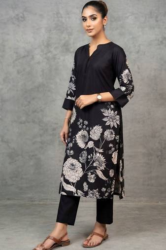 classic women floral printed regular chanderi silk kurta with trousers