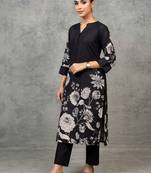 classic women floral printed regular chanderi silk kurta with trousers