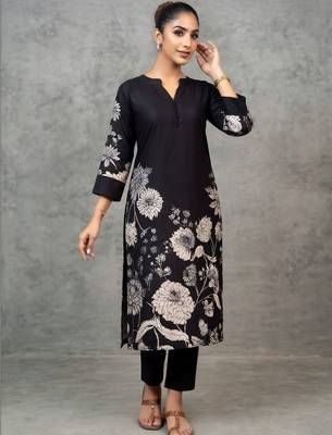 classic women floral printed regular chanderi silk kurta with trousers 4