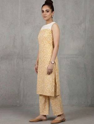 contemporary women floral printed regular kurta with palazzos 2