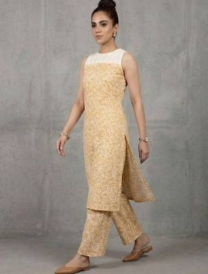 contemporary women floral printed regular kurta with palazzos 3