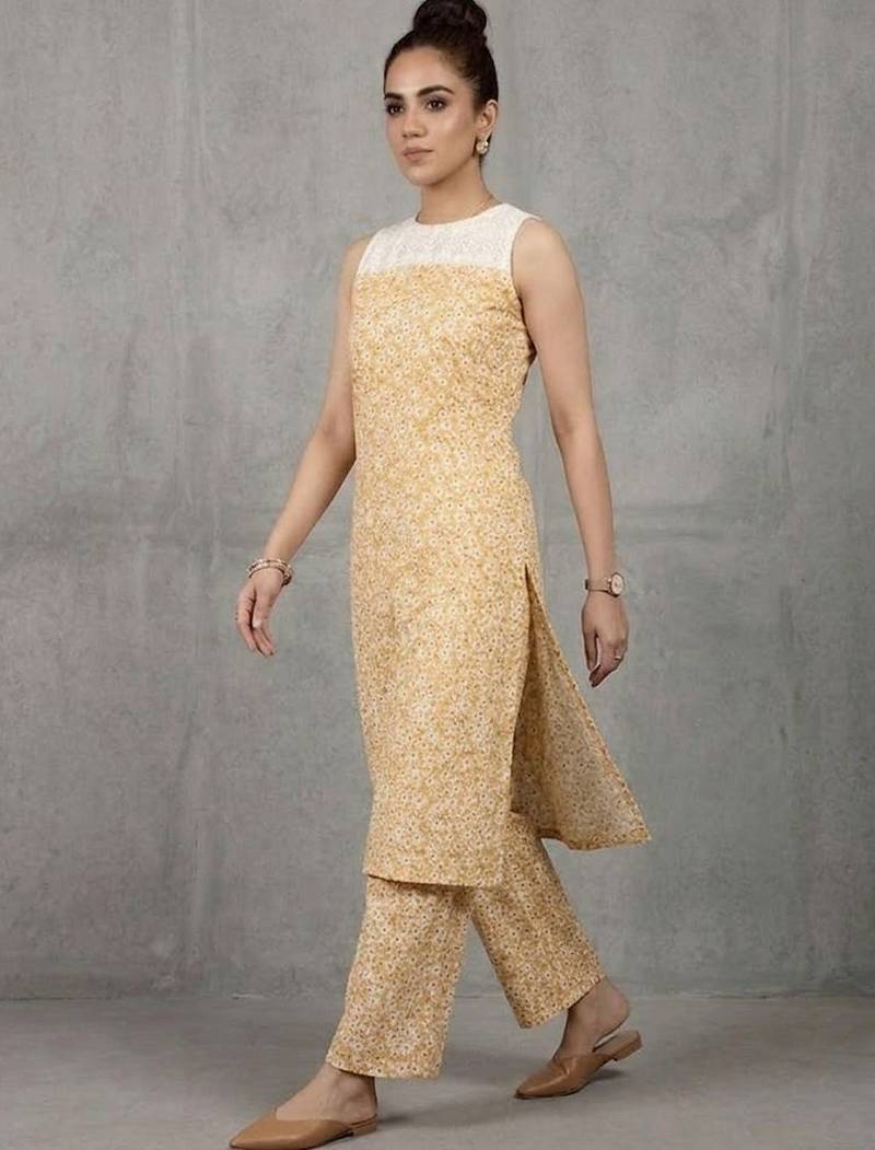 contemporary women floral printed regular kurta with palazzos