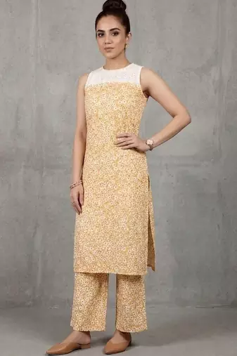 contemporary women floral printed regular kurta with palazzos