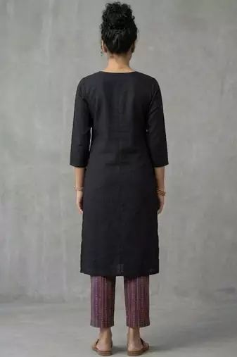 contemporary women regular thread work kurta with trousers