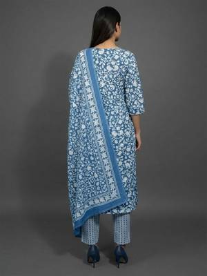 classic women floral printed regular kurta with trousers & with dupatta 4