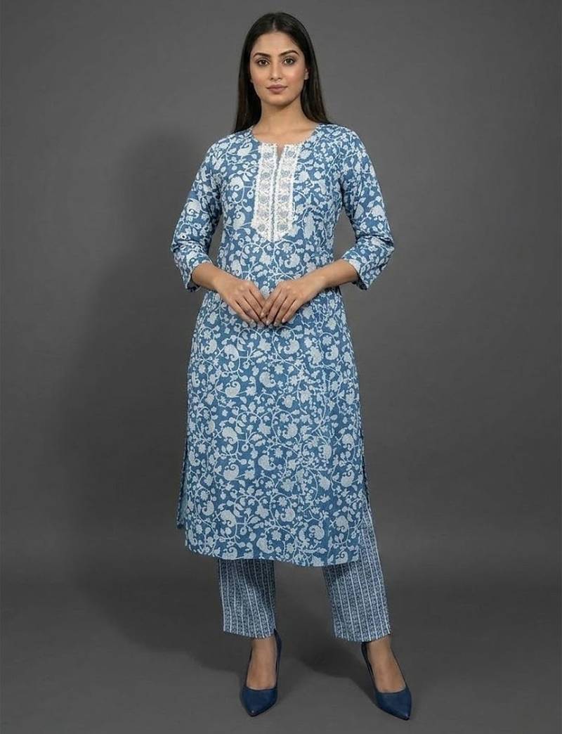 classic women floral printed regular kurta with trousers & with dupatta