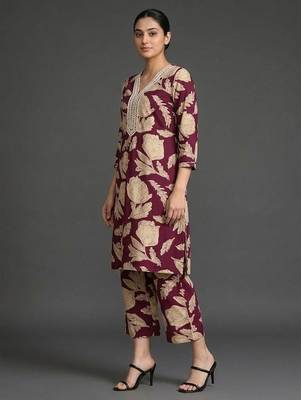 everyday women floral printed regular cotton kurta with trousers 3