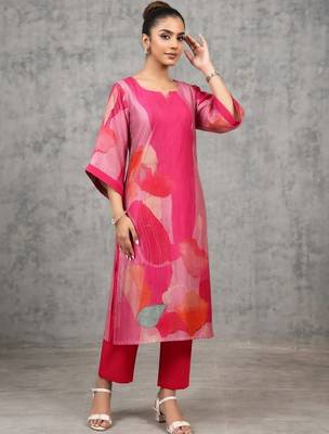 contemporary women printed regular chanderi silk kurta with trousers 4