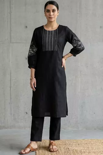 contemporary women embroidered regular thread work kurta with trousers