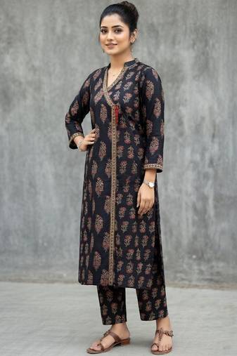 lightweight women paisley printed regular cotton kurta with trousers