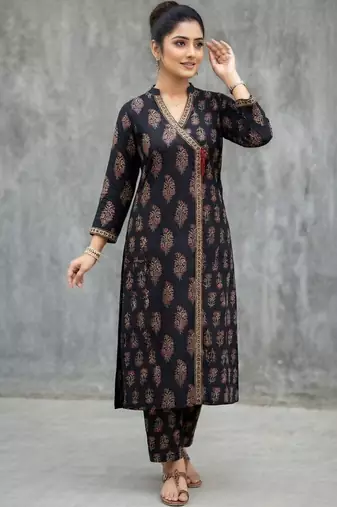 lightweight women paisley printed regular cotton kurta with trousers