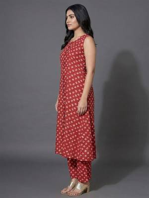 classic women bandhani printed regular kurta with palazzos 3