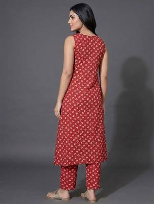 classic women bandhani printed regular kurta with palazzos 4