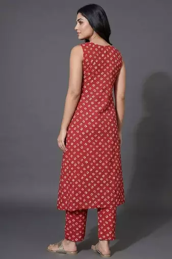 classic women bandhani printed regular kurta with palazzos