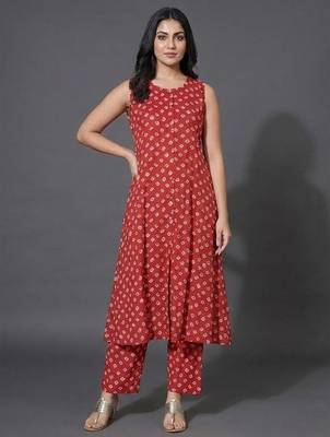 classic women bandhani printed regular kurta with palazzos 5