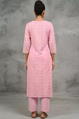 contemporary women printed regular kurta with trousers