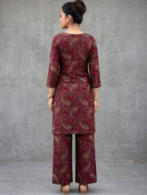 structured women paisley regular kurta with palazzos 2