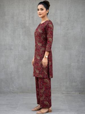 structured women paisley regular kurta with palazzos 3