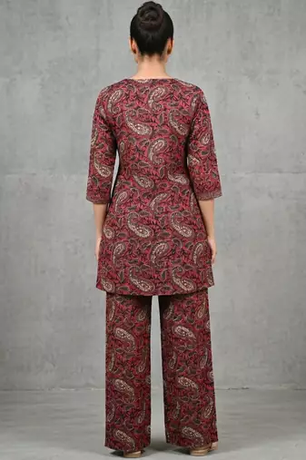 structured women paisley regular kurta with palazzos