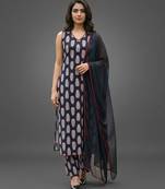 lightweight women printed regular cotton kurta with trousers & with dupatta