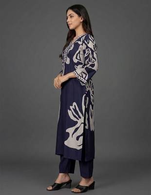 everyday women floral printed regular chanderi silk kurta with trousers 3