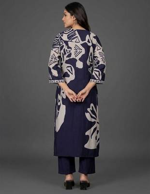 everyday women floral printed regular chanderi silk kurta with trousers 4