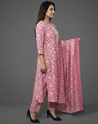workwear women floral printed regular kurta with trousers & with dupatta 3