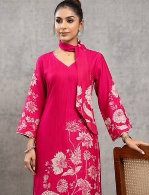 lightweight women floral printed regular gotta patti chanderi silk kurta with trousers 3