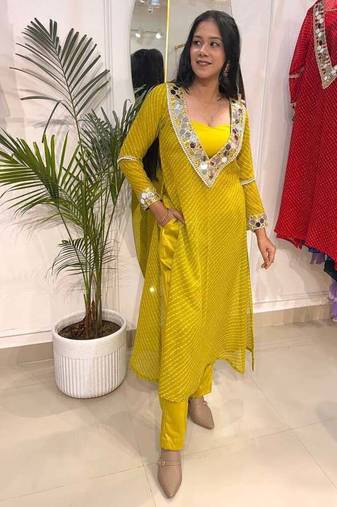 Neon yellow-green lehariya co-ord set