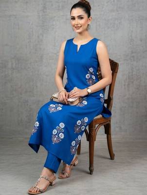 everyday women floral printed regular kurta with trousers 1