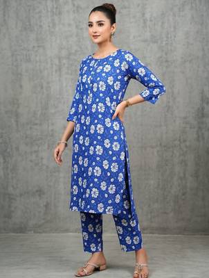 workwear women floral printed regular kurta with trousers 5