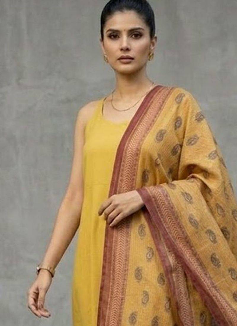 office women regular kurta with trousers & with dupatta