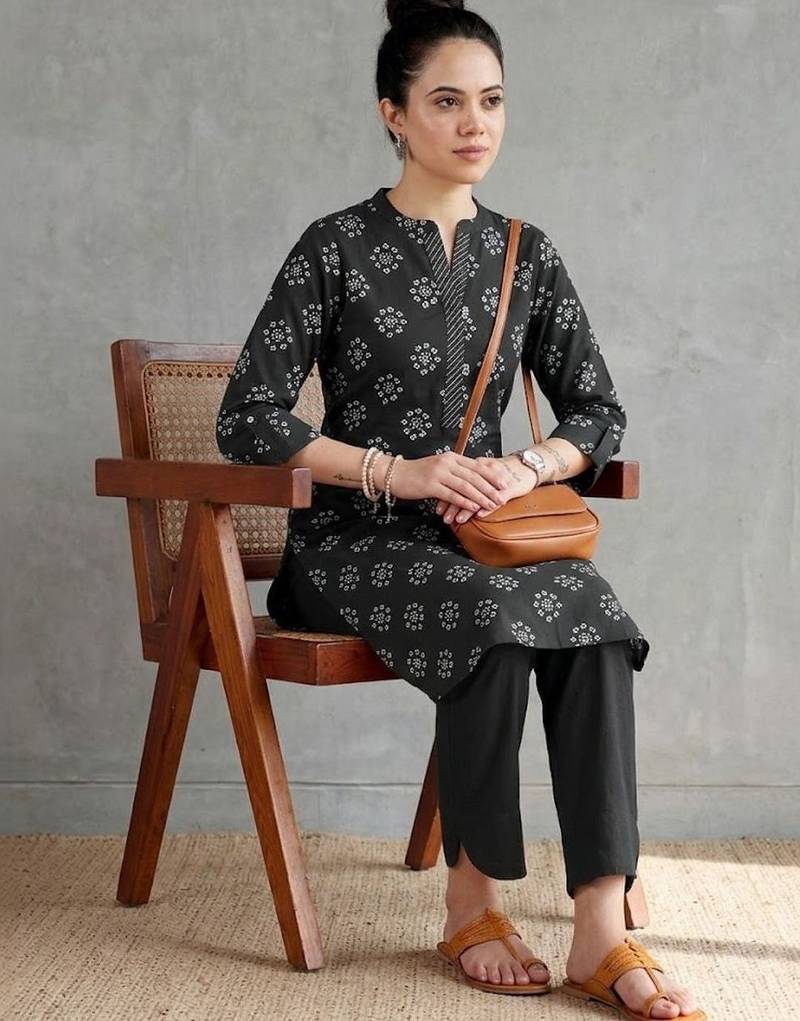 office women floral printed regular kurta with trousers