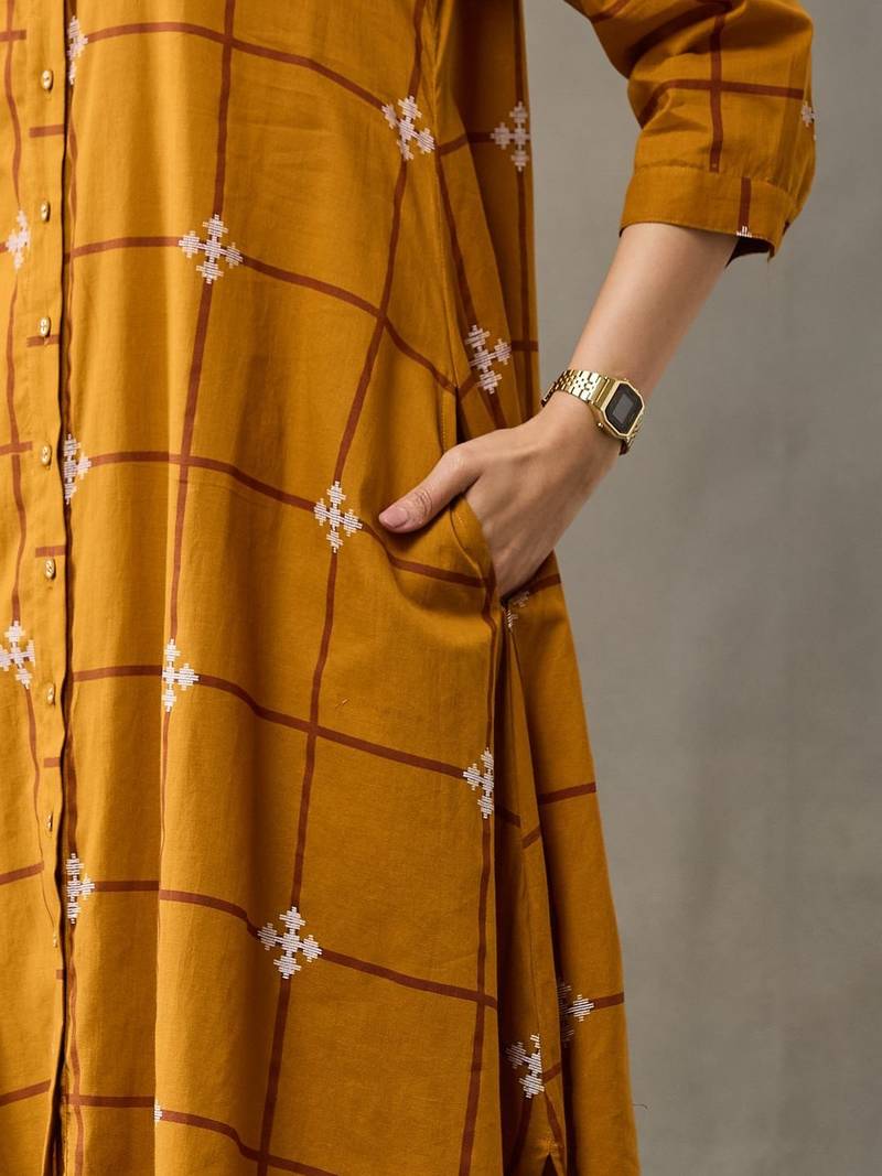 women floral printed regular cotton kurta with trousers