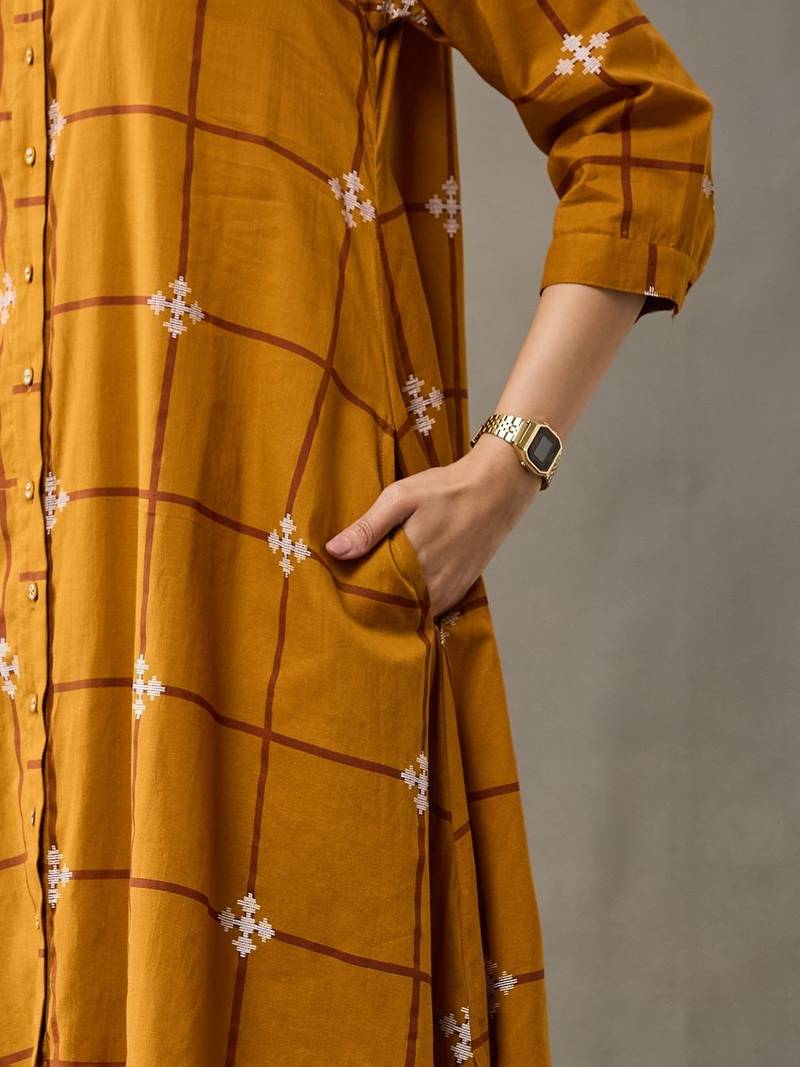 women floral printed regular cotton kurta with trousers