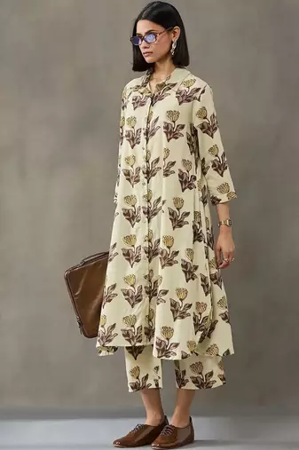 contemporary women floral printed regular cotton kurta with trousers