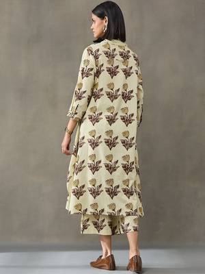contemporary women floral printed regular cotton kurta with trousers 2