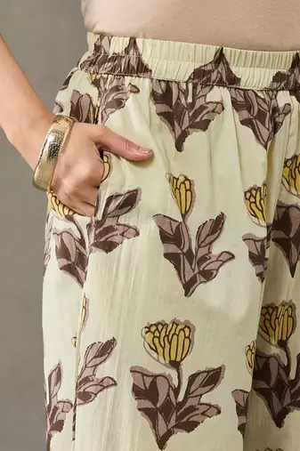 contemporary women floral printed regular cotton kurta with trousers