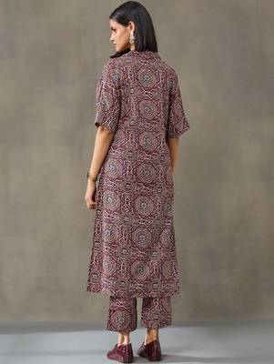 everyday women floral printed regular cotton kurta with trousers 2